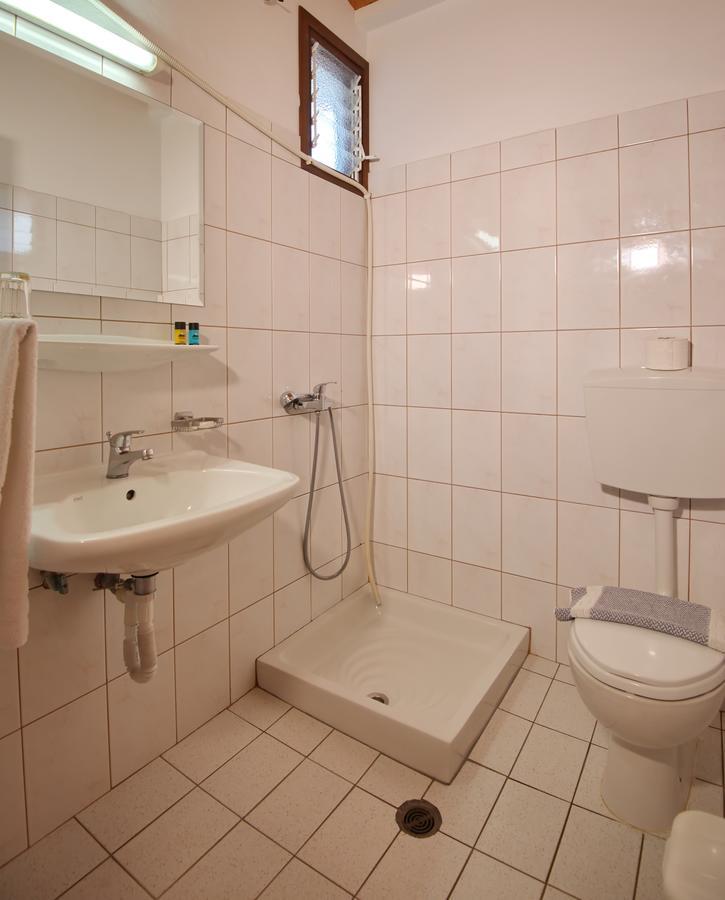 Ostria Hotel Patitiri  Bagian luar foto
