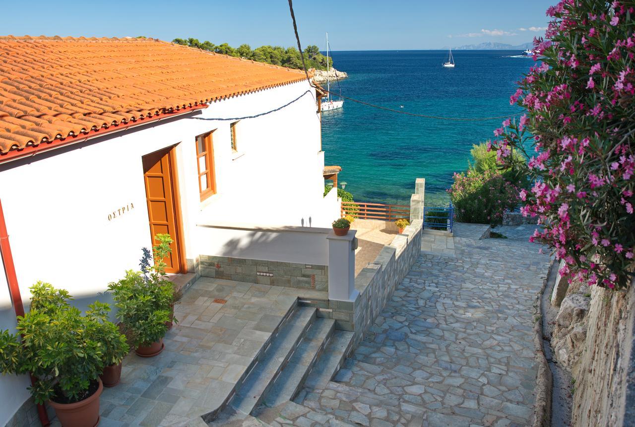 Ostria Hotel Patitiri  Bagian luar foto